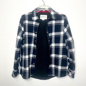 Orvis Women's Black and White Plaid Shacket, size Small, snap closure